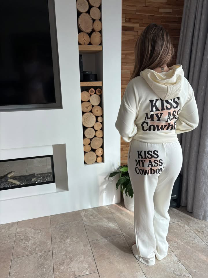 Kiss My Ass Cowboy 💋 Tracksuit